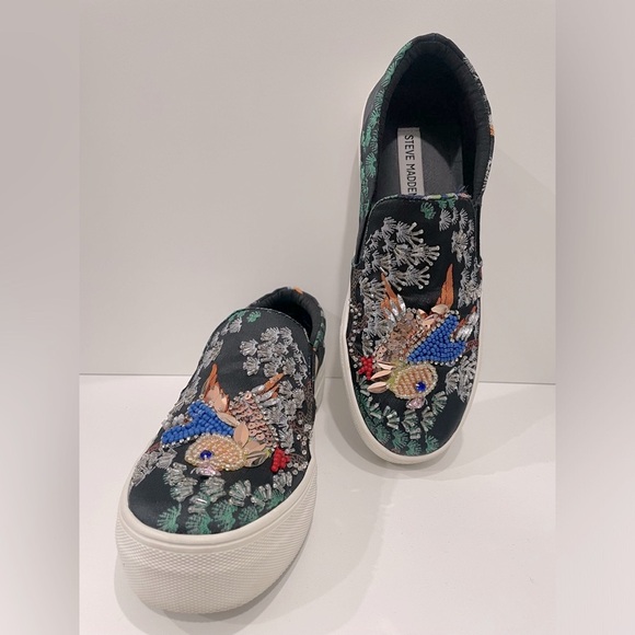 Steve Madden Exquisite Bluebird Of Joy Happiness Prosperity Flats Size 7 US - Picture 3 of 8